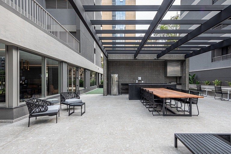 Studio em prédio novo e moderno  - Moema