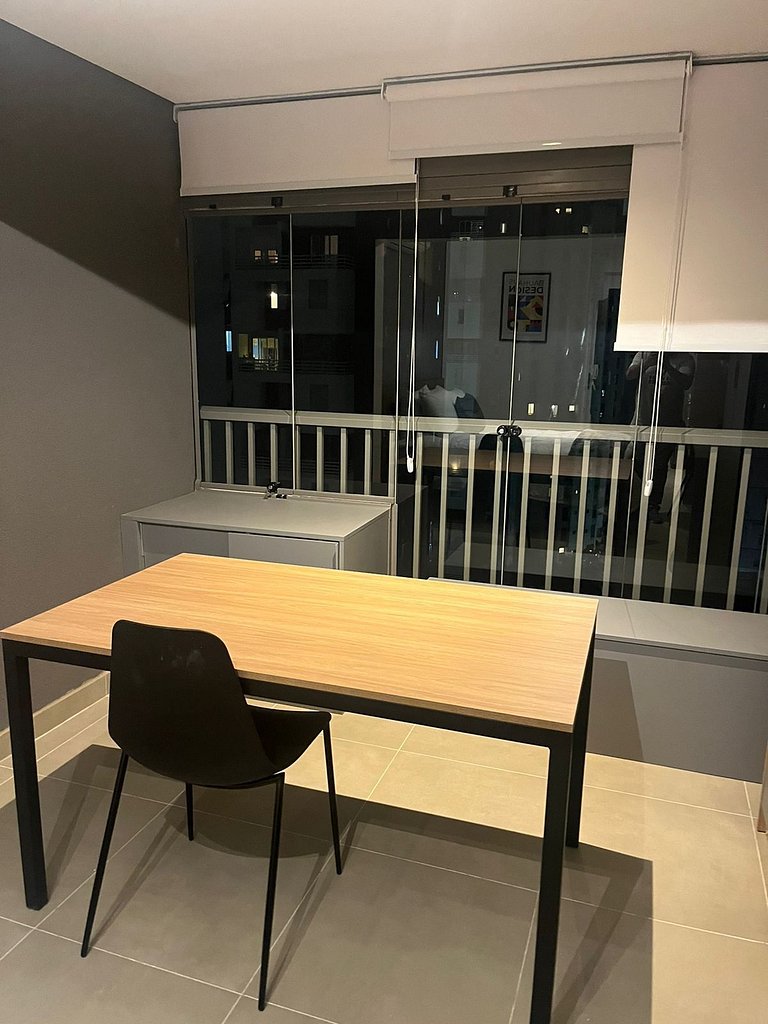 Studio em prédio novo e moderno  - Moema