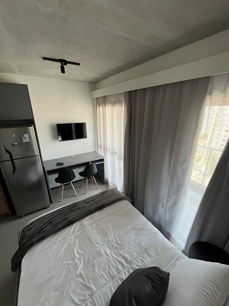 Studio  Novo  Jardins x Oscar Freire,  andar alto
