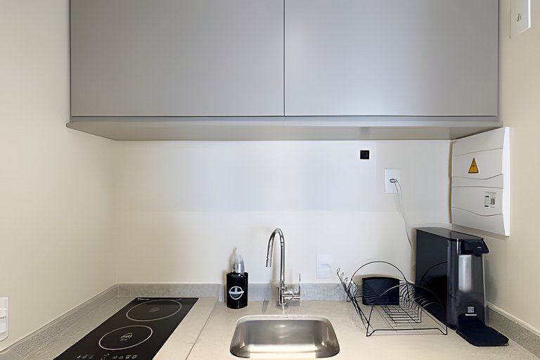 Studio Wi-Fi e A/C. Prox. met