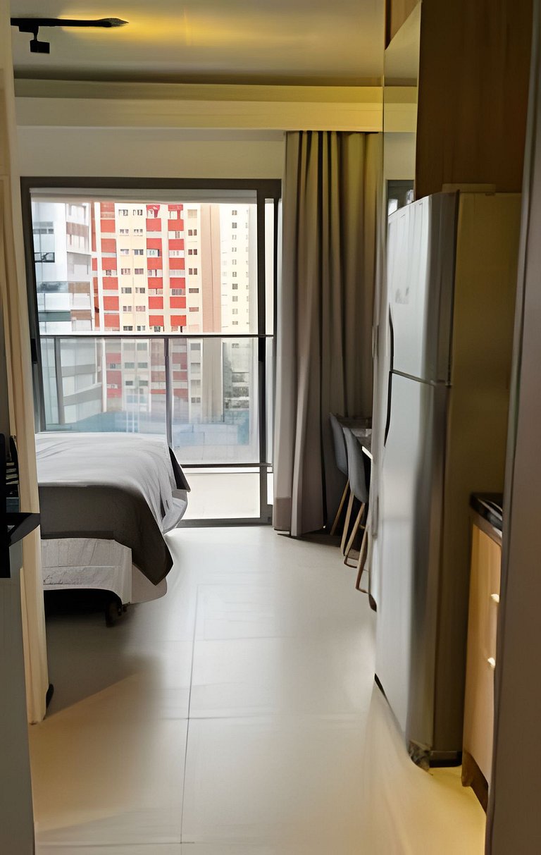 Apto completo Prox Av Paulista  50m Metro Paraiso