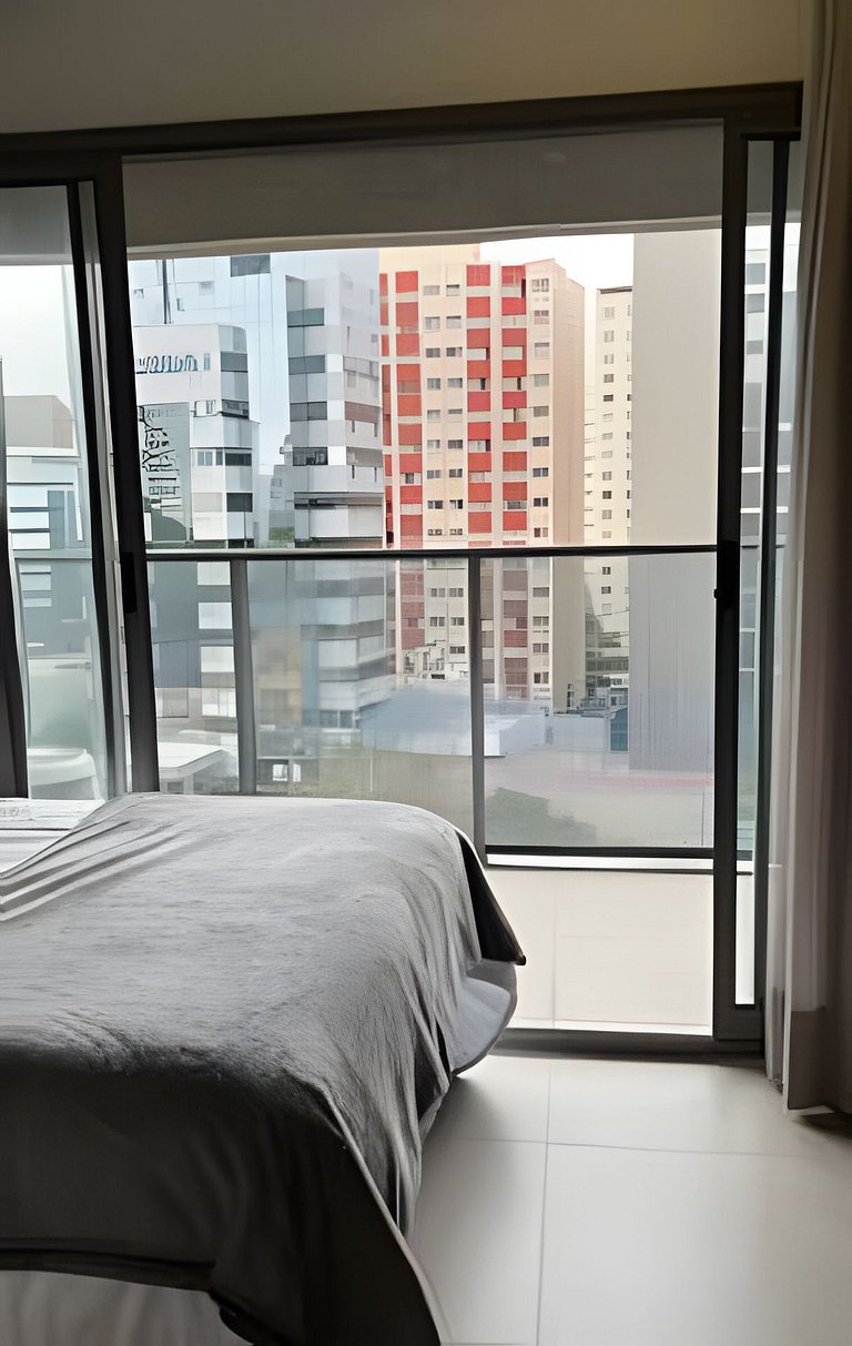 Apto completo Prox Av Paulista  50m Metro Paraiso