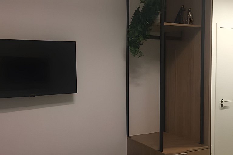 Studio em prédio novo e moderno  - Moema