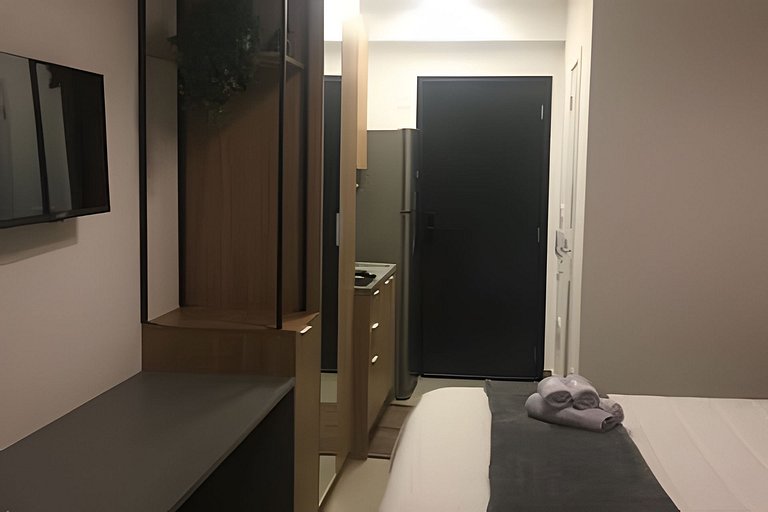 Studio em prédio novo e moderno  - Moema